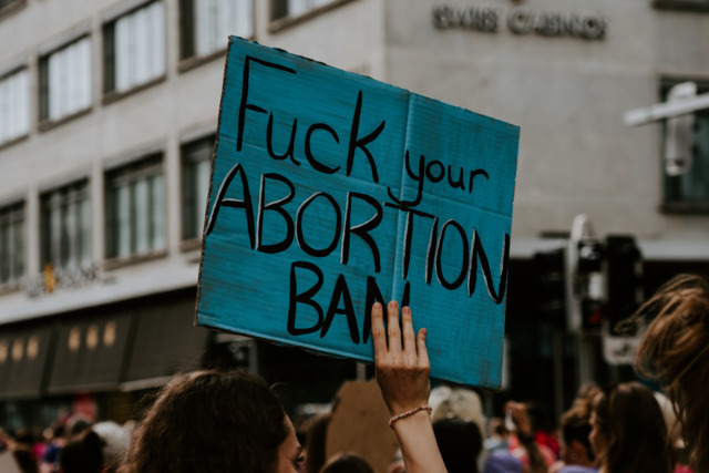Mason may be seeing more of these signs since passing an abortion ban on Oct. 25. - Photo: Claudio Schwarz, Unsplash