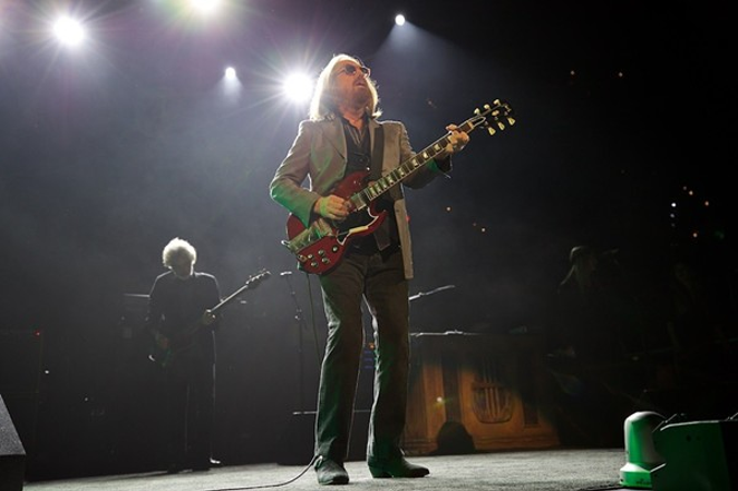 Tom Petty performing in Cleveland in 2017 - PHOTO: SCOTT SANDBERG