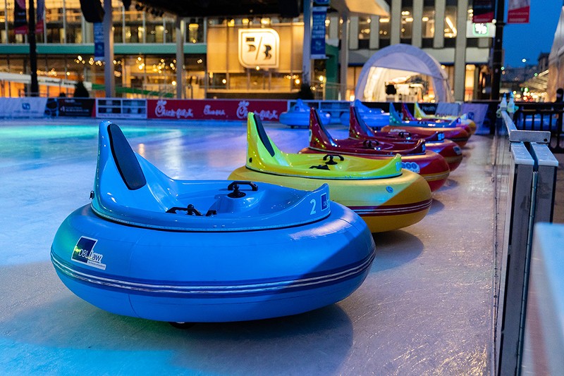 Bumper cars on the Fountain Square ice rink - Photo: facebook.com/MyFountainSquare