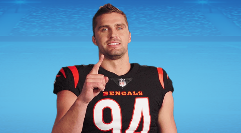 The Cincinnati Bengals' Sam Hubbard wants you to root for the team without catching or spreading COVID-19. - Photo: madeforbengalswatching.com