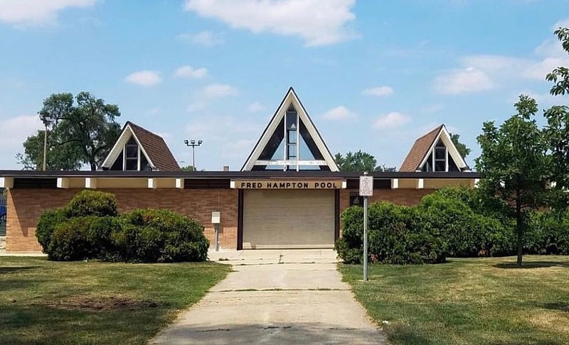 The Fred Hampton Aquatic Center in Maywood, Illinois - PHOTO: PROVIDED BY JERALD COOPER/@HOODMIDCENTURYMODERN