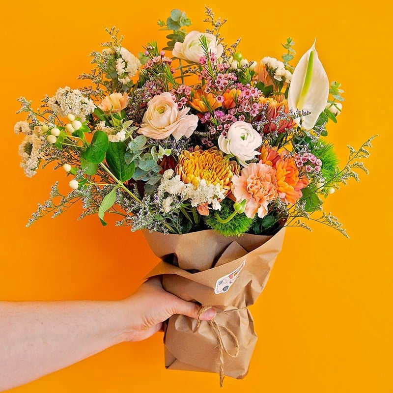 Everyone loves a beautiful bouquet of flowers. - Photo: facebook.com/daisyjanesflowertruck