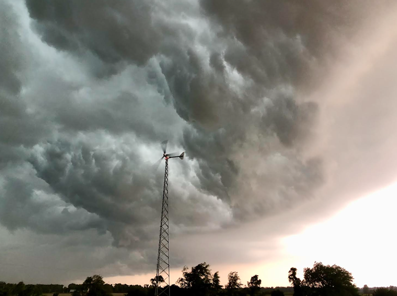 "Our wind turbine is going strong!" the National Weather Service in Wilmington tweets on June 13, 2022. - Photo: twitter.com/nwslin