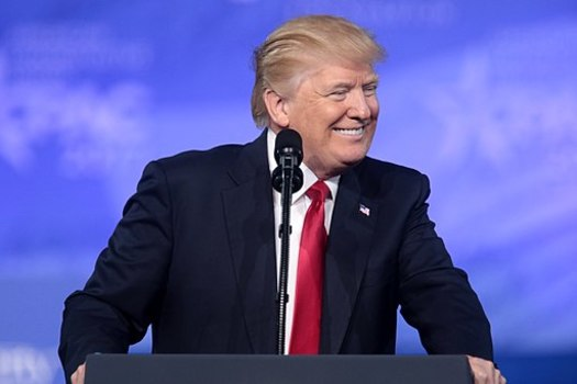 Trump teased a possible 2024 bid and hurled venom at his White House successor during a Sept. 17 rally in Youngstown, Ohio. Eventually, he talked a bit about why he visited — to rally support for struggling Senate candidate J.D. Vance. - Photo: Gage Skidmore, Wikimedia Commons