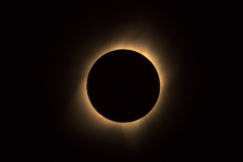 Eclipse enthusiasts say "no photograph can capture the stunning beauty of a total solar eclipse, you must see it for yourself." - Photo: Drew Rae, Pexels