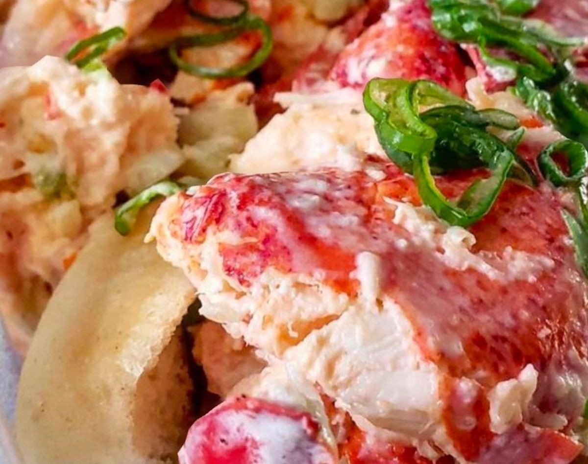 Yelp Says the Best Lobster Roll in Ohio Can Be Found in Milford