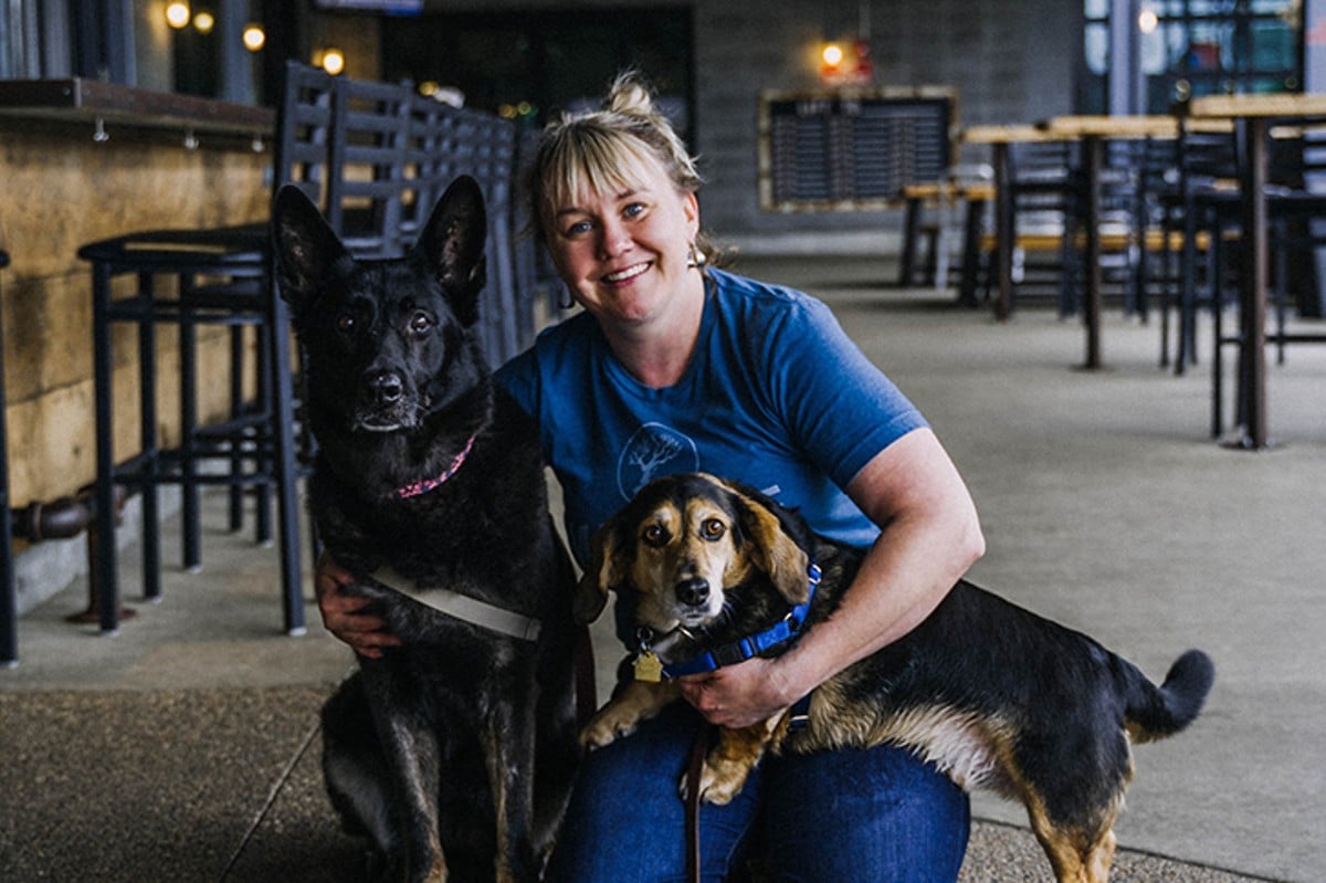 25 Dog-Friendly Cincinnati Bars Where You Can Drink With Your Furry Friend