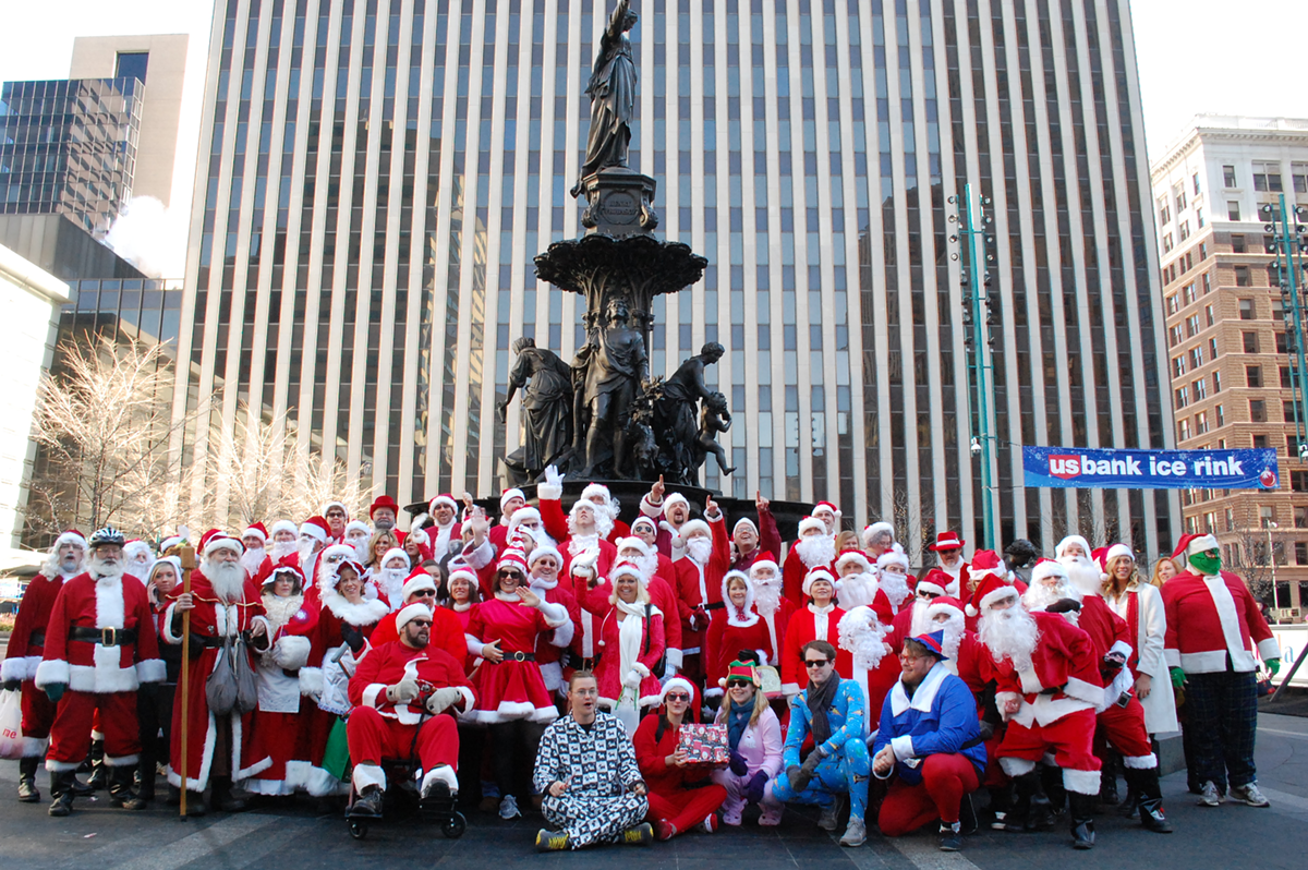 Thousands of Santas to Descend Upon Cincinnati This Weekend During SantaCon