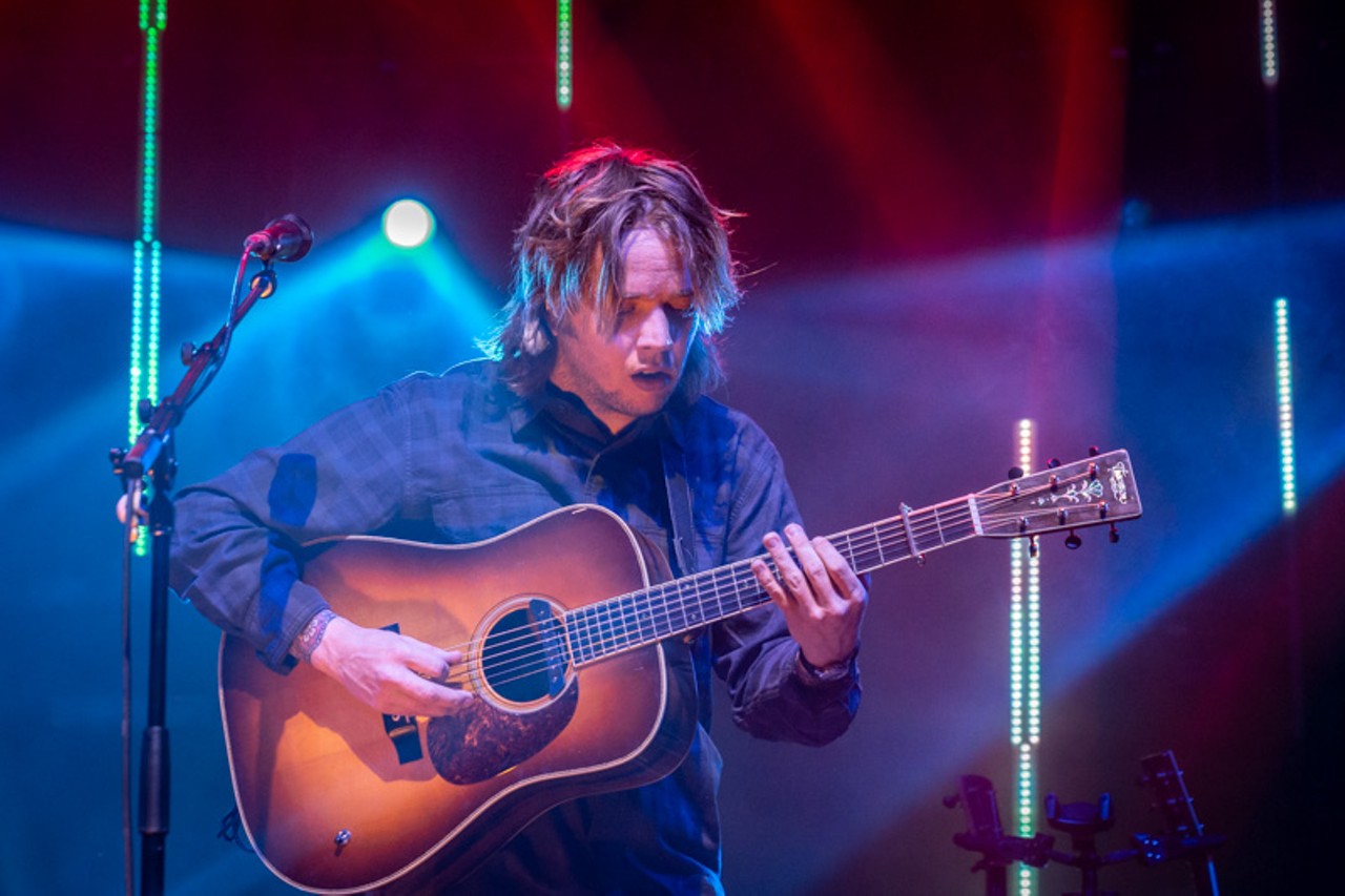 Five Photos of the Billy Strings Concert at the Andrew J Brady Music