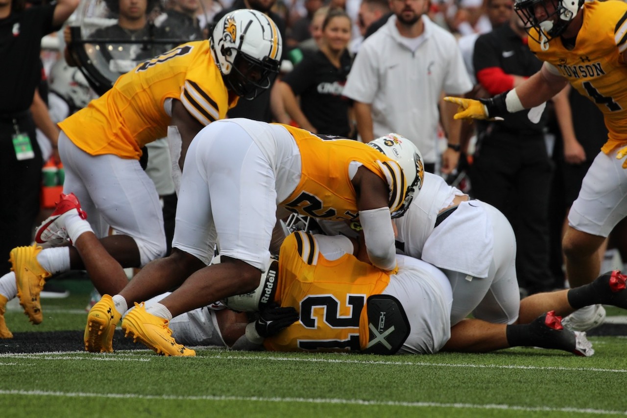 Towson recovers Victor Dawson's fumble | University of Cincinnati Bearcats vs. Towson Tigers | Aug. 31, 2024