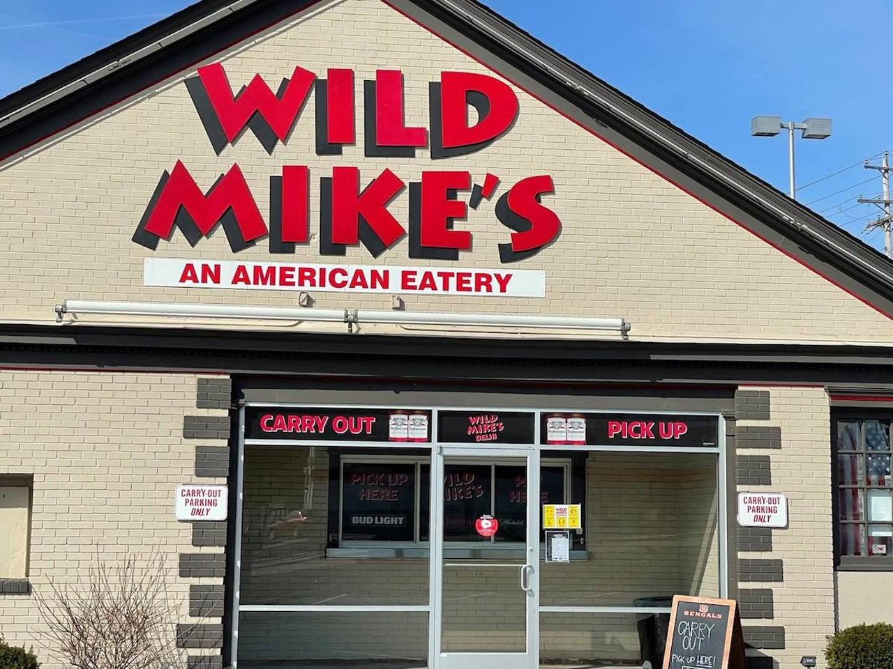 Wild Mike’s
5043 Delhi Pike, Delhi; 4498 Harrison Ave., Green Township; 7587 Bridgetown Road, Miami Heights
This West Side chain’s three locations boast a full menu with lots of tasty dishes, but Mike’s raved-about signature wings are always a great option. The wing ordering process is threefold: choose boneless or traditional, flavor and temperature. Can’t decide on one flavor? Try Mike’s Mix for a unique blend of them all.